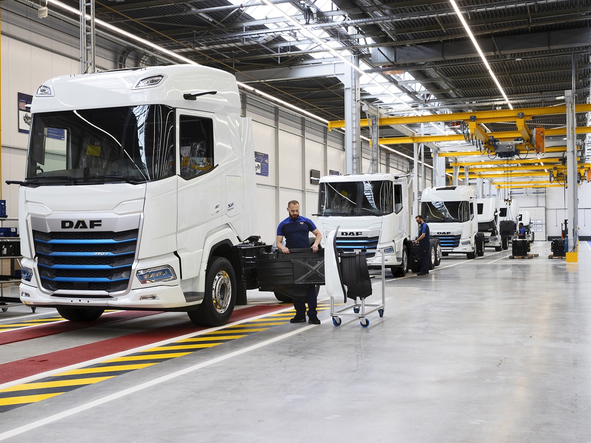 DAF-Electric-Truck-Assembly-officially-opened-03